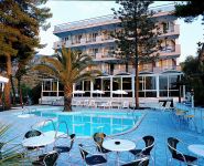 02 HTL TOLON HOLIDAY.JPG
