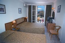 03 HTL TOLON HOLIDAY.JPG