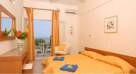 2 HTL IPSOS BEACH CAMERA DA LETTO.jpg
