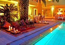 09 HTL LE PISCINE ART.jpg