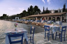 08 HTL HOLIDAY IN ERETRIA.jpg