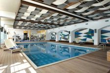 9 Htl corfu hol piscina coperta.jpg