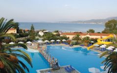 5 HTL RODA BEACH PISCINA.jpg
