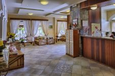 8 HTL MOLFETTA HALL RECEPTION.jpg