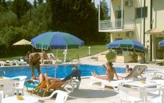 7 HTL PRIMAVERA PISCINA 3.jpg