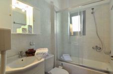 4 HTL ACROTHEA BAGNO.jpg