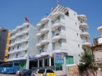 HOTEL BLUE SKY ESTERNO.JPG
