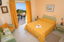 02 PRINCESS HOTEL CAMERA DA LETTO.jpg