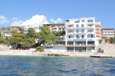 01 HOTEL JAROAL.jpg