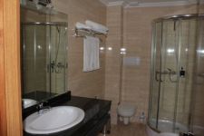 13 HOTEL JAROAL.jpg
