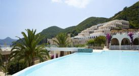 1 HTL MARBELLA VEDUTA ESTERNA 2.jpg