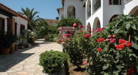 02 HOTEL ILIADA.jpg